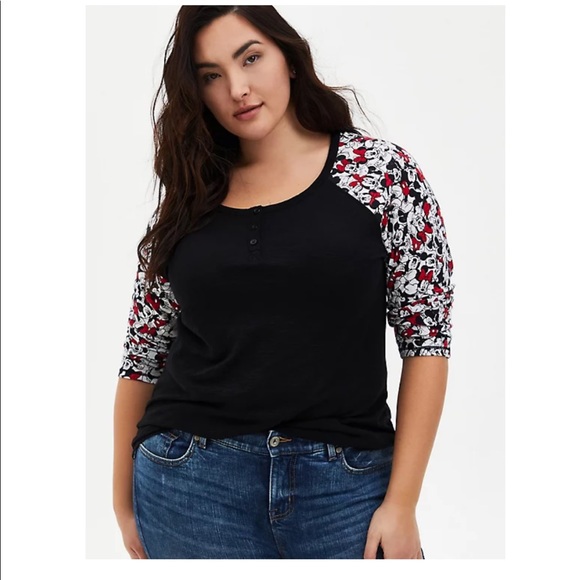 NWT TORRID DISNEY MICKEY & MINNIE RAGLAN TOP